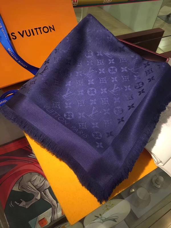 Louis Vuitton Scarf LVC00602